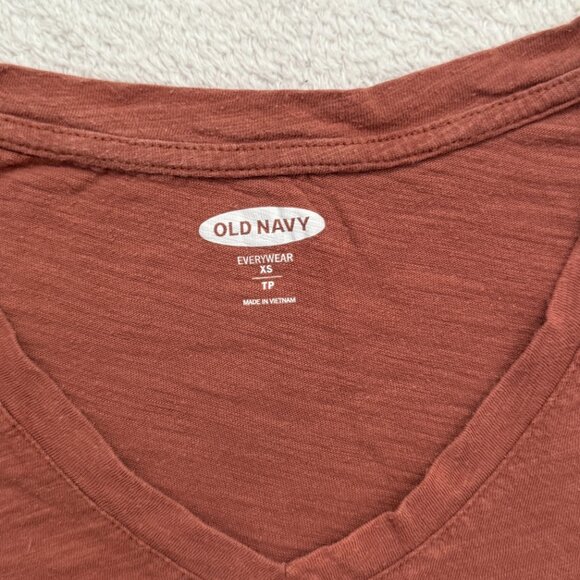 Old Navy Brown V-neck Tee - Picture 2 of 2